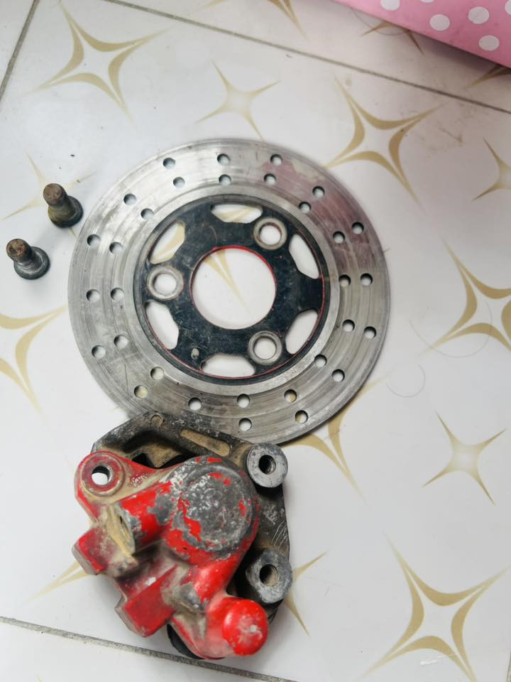 غراض تفصيخ للبيع السعر اليعجبك ويقنعك ***********
