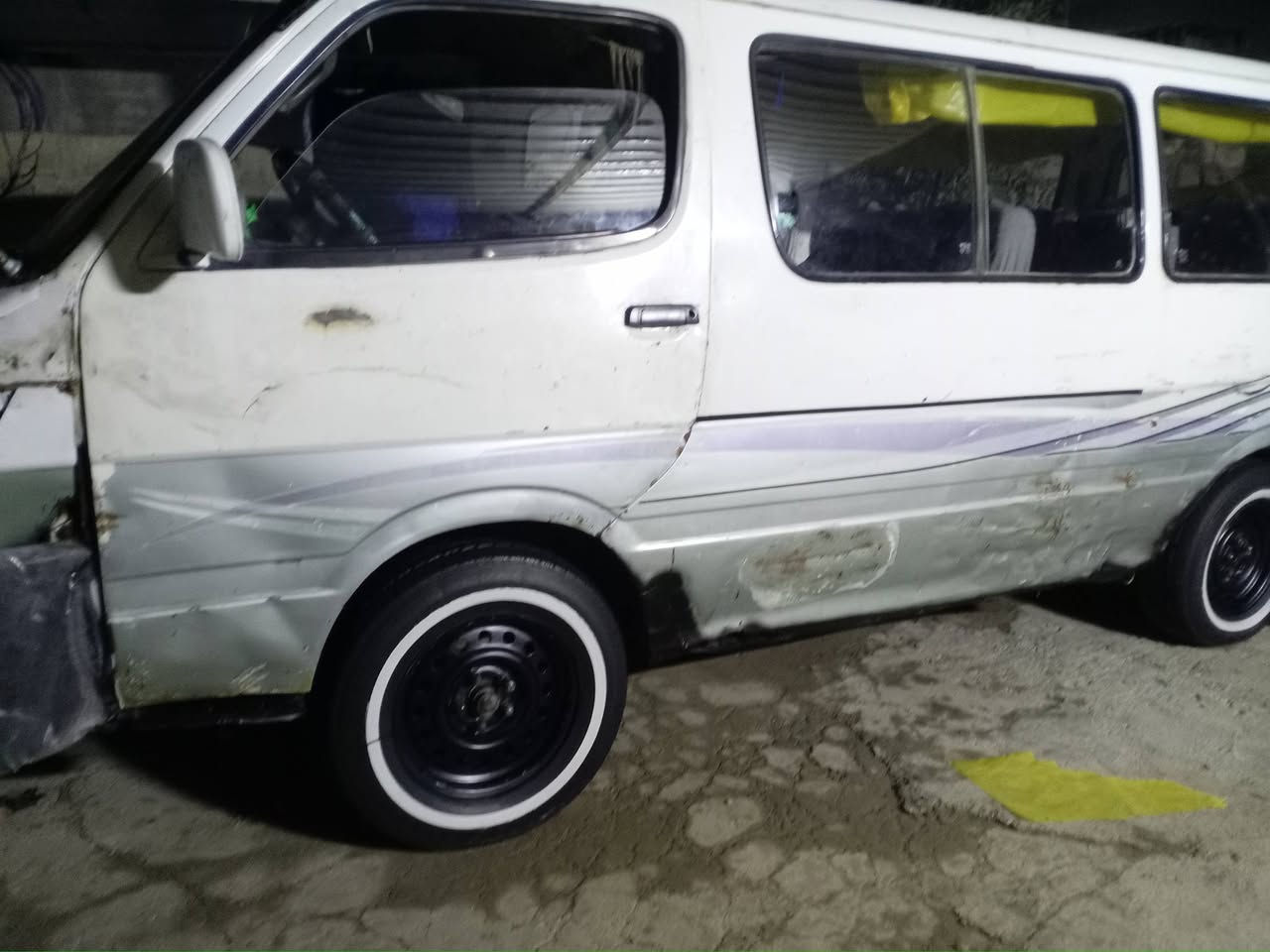 للبيع جي دي كيو باص موديل 2009 السعر ٢١بيه مجال المكان كربلاء***********
