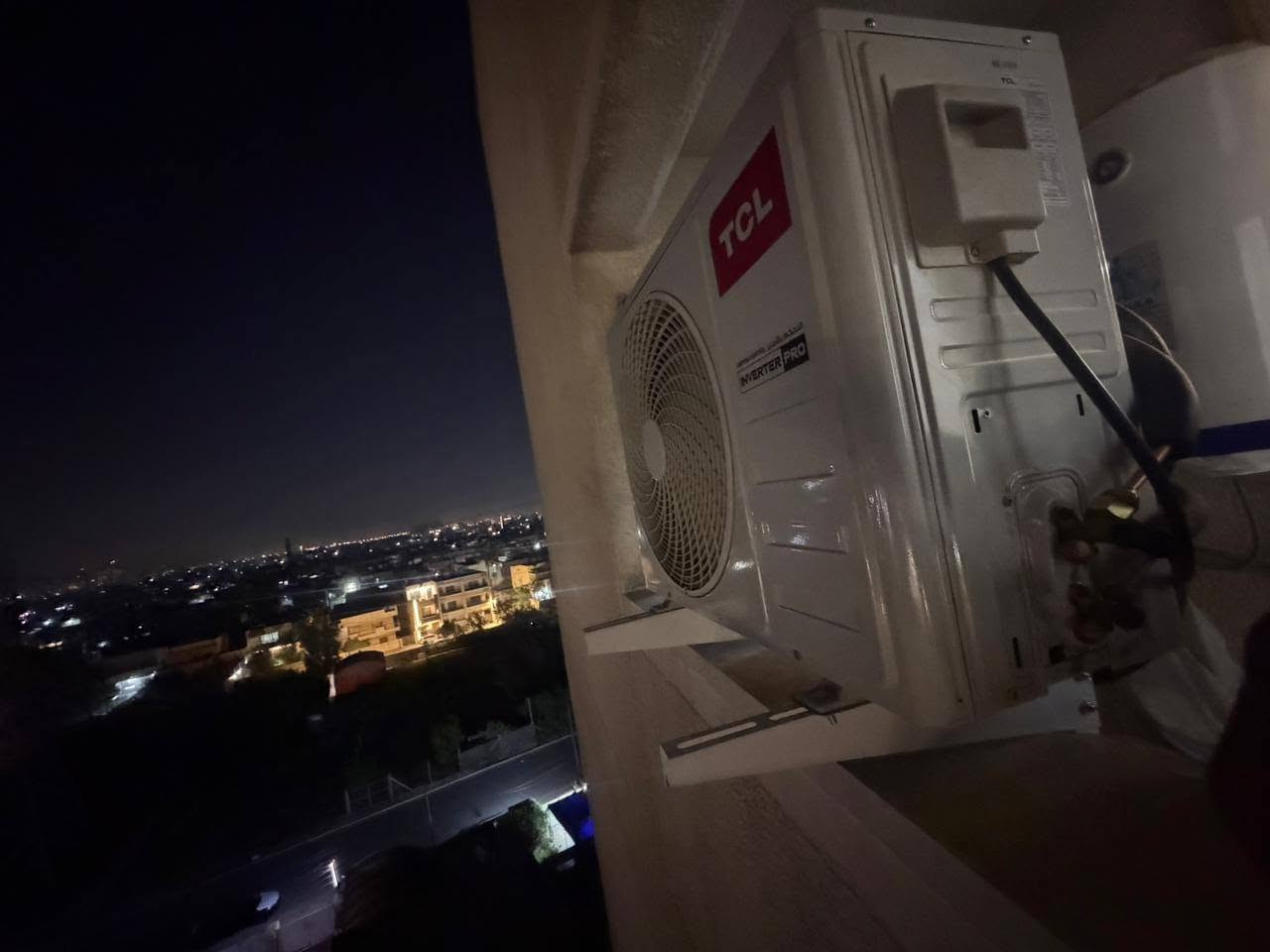 بيع مستعجل.. 
سبالت عدد 2 للبيع نوع TCL طن ونص انفينتر تحكم 4 مراحل استعمال قليل وغاز جديد 410 سعرة 600بي مجال
وجهاز LG طن انفينتر ايضا غاز جديد 410 سعرة 350 بي مجال
وصور معلومات الاجهزة مرفقة بالمنشور 
سبب بيع لغرض سفر ومرفق صورة غراضي 
للتواصل عالخاص او علق اني ادخلك
مكاني بغداد الدورة شارع الصحة


**إذا كنت صاحب هذا الإعلان وتريد حذفه لأي سبب، رجاءا أرسل رسالة إلى الدعم الفني**
