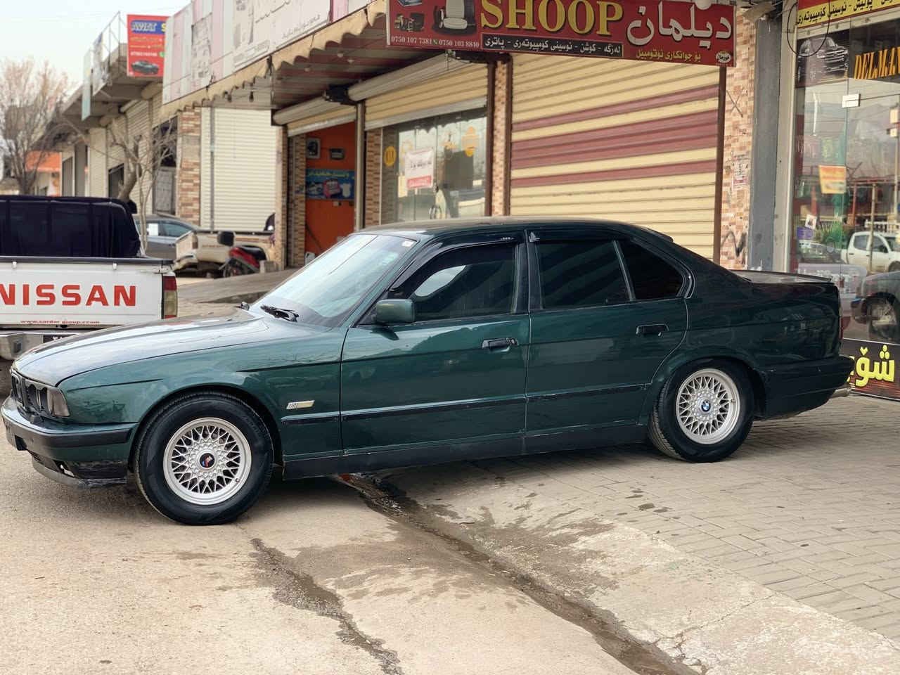 BMW525عادی
بۆ فرۆشتن   بئعەیبە هیج کئشەی نیە 

علوجە مالی مەدەنی بەشەرت،دووجام کارەبا لایت ئەلقەزینۆ..پئش پانە سەیارەکە..ناو سەیارە سفرە ماشااللەی لئبێت لەروبەرو جوانتر نەبوو گلەی بکە..***********
