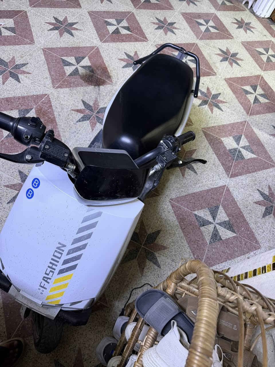 دراجه شحن للبيع مستعجل على بيعتها ***********هاذا. رقمي
