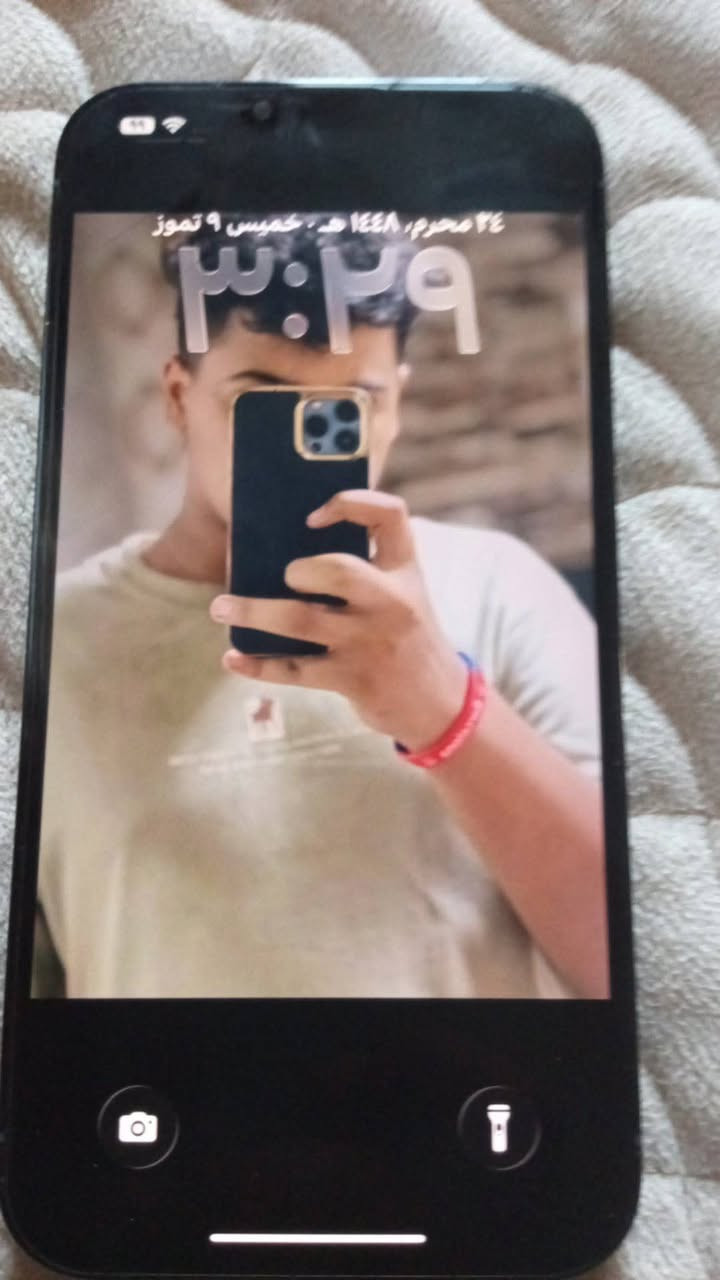 سلام عليكم شلونكم حبايب 
13برو ماكس للبيع بطاريه93ما مبدله الضهر مكسور والشاشه  كذالك وبصمه الوجه معطله الجهاز مآبي شي بعد او هوه 13ما يحتاج اشرحلك بعد الرقم ***********
