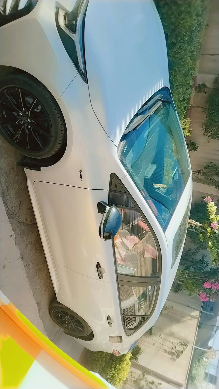 ألسلام عليكم كورلا ٢٠٢٥ هايبرد شكل الأمريكي S ماشيه ٨٠٠٠ فول  *********** مكفوله كفاله عامه
