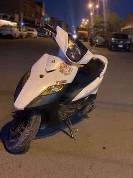 سلام عليكم دراجه ثعلب 140 دراجه خير من الله شلعته ونعومته تخبل دراجه أحله من صور نكره بكل وقت دراجه نظيفه كلش لا نظوح بدهن ولا تبخير ولا دخان من صارنصه قفل جنطه وقفل استيرن دراجه كلش حلوه افحص ون مايعجبك مكاني بغداد الرقم بي واتساب او رصيد *********** فيس مامتواجد ولا مازنجر
دراجه كفراتها اصليه ختم واحد وي المكينه 

دراجه نقصه عرموطه مال هندر فقط 

سعره ٤٥٠ وبيها مجال الطيبين
