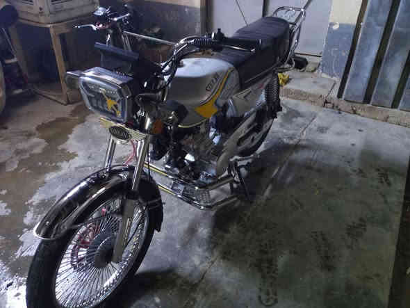 سلام عليكم موجود دراجه سونيك 5كير ( بدون سلف)وصلت 875
عندك زود اتفضل مراوس  حسب لقناعه 
***********
