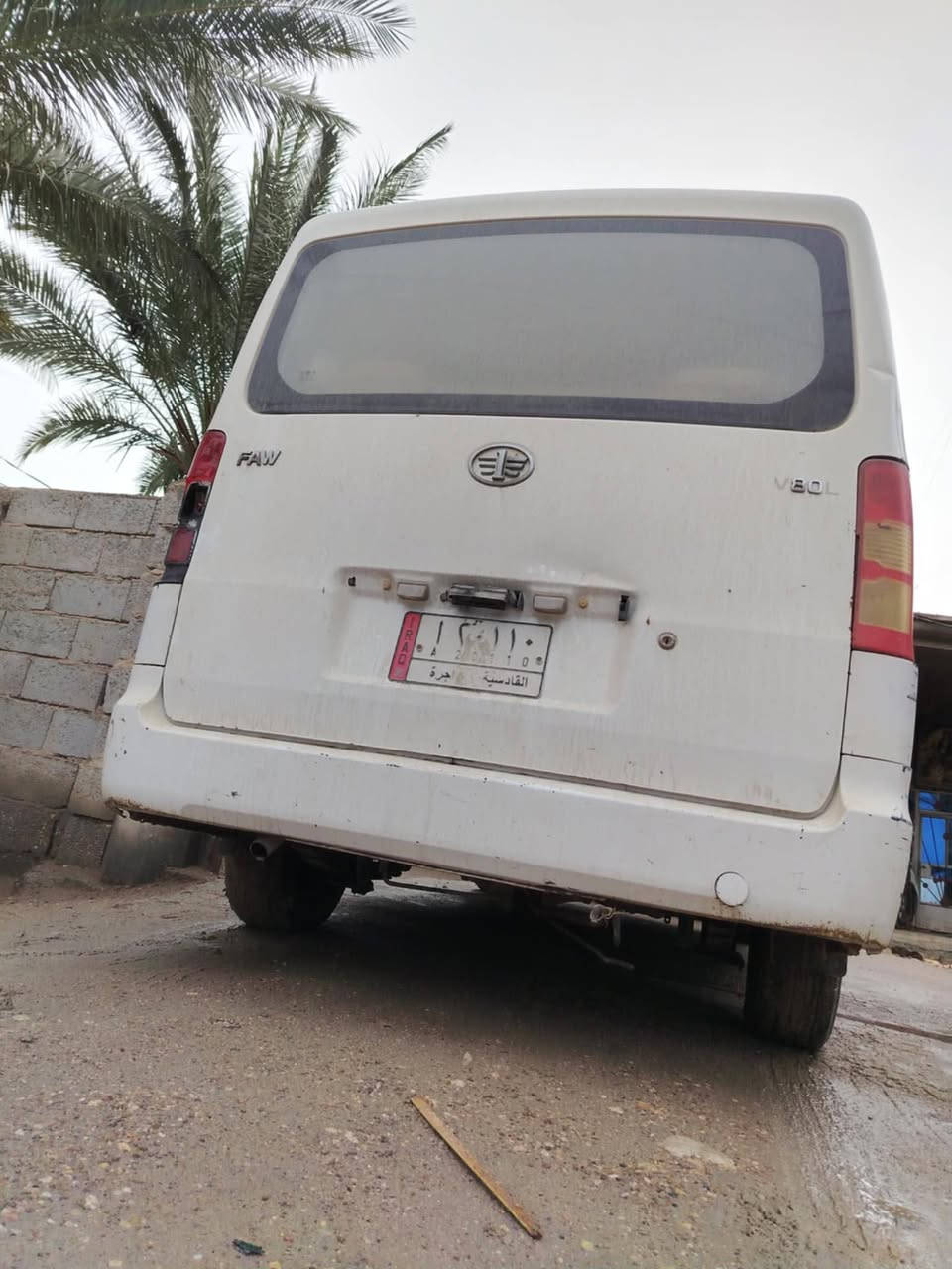 من رخصت لادمن سلام عليكم سياره فاو فراش مكينه كير اكسن مكفولات حداديه نضيفه تايرات نضيفات مكفوله من الضربه وصبغ موديل 15كهربايات كله شغاله مداور ثاني يوم بيع او مراوس حسب القناعه اجره 10راكب مكاني بابل ناحيت الكفل شارع قاسم كفل رقم ***********
