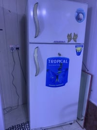 ثلاجة كبيرة • بدون عيب • بيع سريع