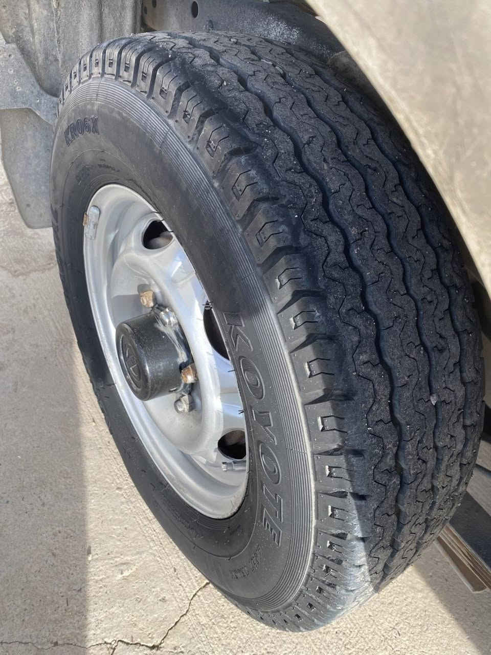 بەناوی خودای گەورە
67$ ئاڕم پلاستیک سلێمانی سەنەوی ئەسڵیشی لەگەڵە بەشەرتی غەرامە تـەبریـد پیکاب نیسان 2002 گێڕ مەکینە ئەکسل بەشەرتی فیتەر 4تایەو ویلی لۆکی لەژێرایە چەمچەو ناوبۆدی لەگەڵە گاعیو بەرگە کوشنو سکان گشتی تازەم داناوە سەیارەکە حازرە بۆ ئیش مەسروفم تیا نەهێشتوە شوێن هەڵەبجەو زەڕایەن هەرکێ ویستی لەخزمەتام *********** ئەدمینی گوڵ
