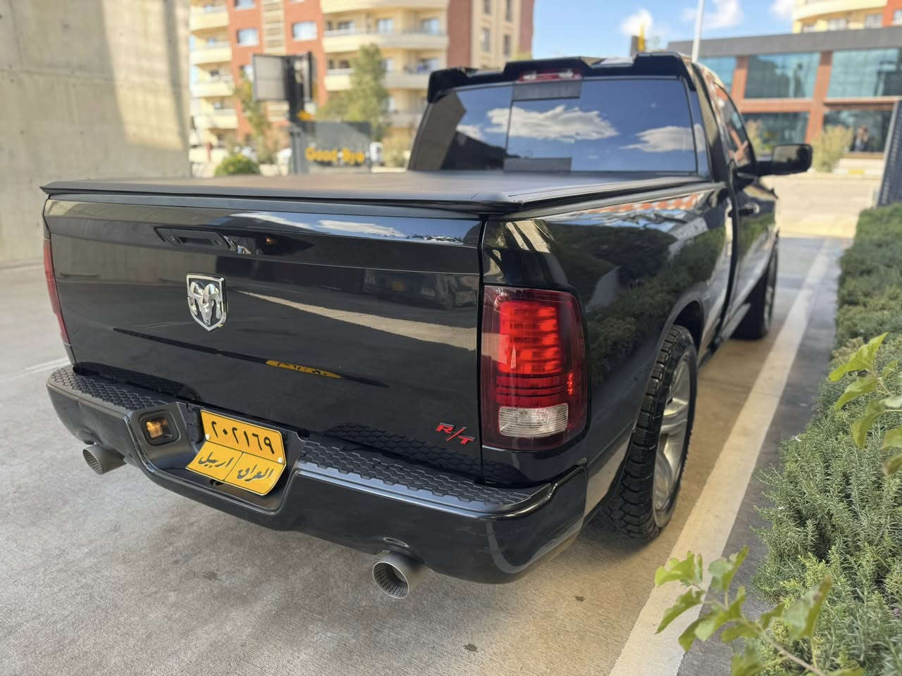 سلام عليكم
دوج رام كلاسك R/T 2017 5.7 

مواصفات سياره فول 

كامره خلفي
وياله حجم ٢٠ بلادي كروم
سبايدر خلفي
غلاف بدي امريكي اصلي
بك لايت ليد
لايت امامي زنون ادابتڤ
اشاير مري
تشغيل عن بعد
بصمه 
كشنات تدفئه
ستيرن هيتر 
جلد + كنتارا srt كهربائي
كيجات الكتروني
بعد هواي مواصفات

سياره عليه تزويد امريكا 
دبلات و لويات ايباغ eibach
هدرز شورت 
بلكات ngk امريكي ريسنك
فيت بمب ريسنك
برمجه امريكا

عليه أدامه كامله دهن مي راديتر تايرات جدد باسمي سياره تحويل وكاله نفس اليوم رقم اربيل

ضرر سياره 1 قطعه جاملغ امامي جهة سايق بدون شواصي و دواخل بشرط
ماشيه ٦٧ الف ميل محرك كير بشرط 

موقع سياره سليمانيه

للاستفسار او طلب 
***********
***********
