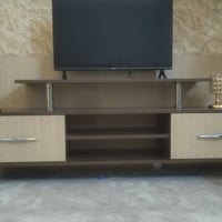 طاولة تلفزيون • متينة • هولير