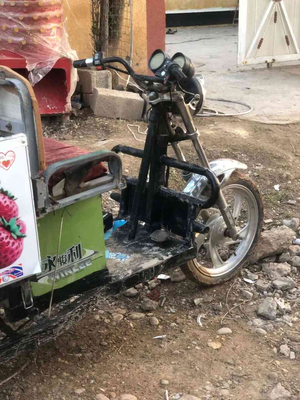 السلام عليكم ورحمه الله وبركاته 
ستوتة شحن ستوتة خير من الله 
بطاريات صلية وجدية 
بين قوسين ستوتة كفالة سعر ٣٧٥
خاص مفتوح ورقمي ***********
