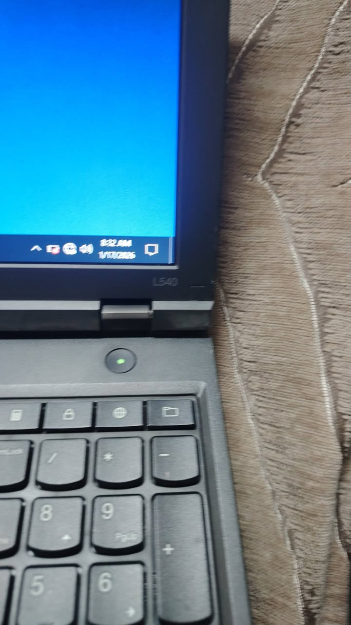 للبيع  لابتوب لينوفو
المواصفات 
معالج core i5
جيل رابع
الرامات 8G
الهارد التخزين 256 SSD 
كرت الشاشة مدمج انتل 
قياس الشاشة 15.6 
البطارية ساعتين


**إذا كنت صاحب هذا الإعلان وتريد حذفه لأي سبب، رجاءا أرسل رسالة إلى الدعم الفني**