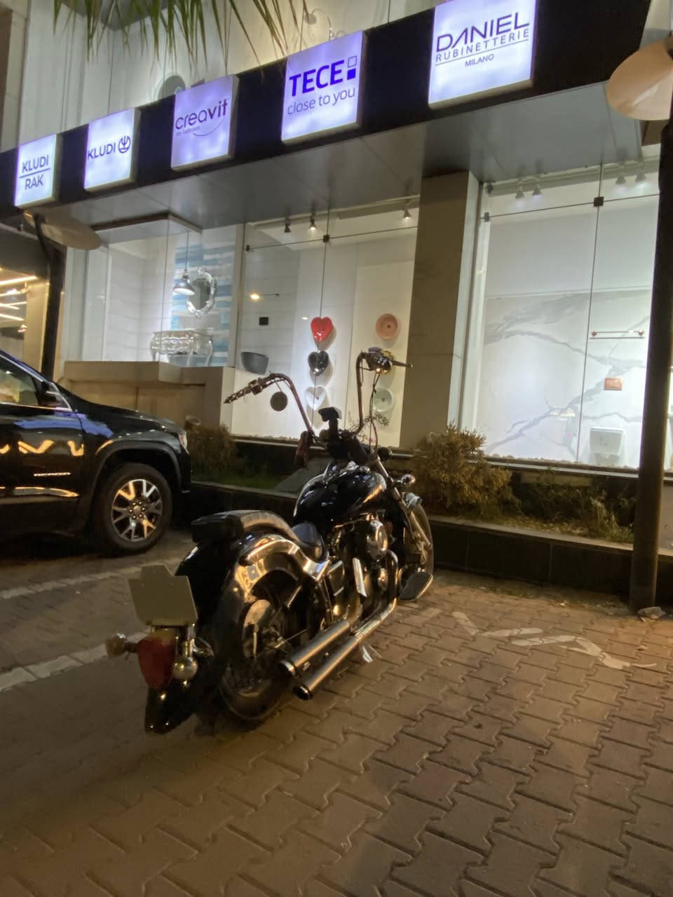 دراك ستار ٤٠٠ 
بدون رقم
١٣ ورقة و بيها مجال
سليمانية 
***********
