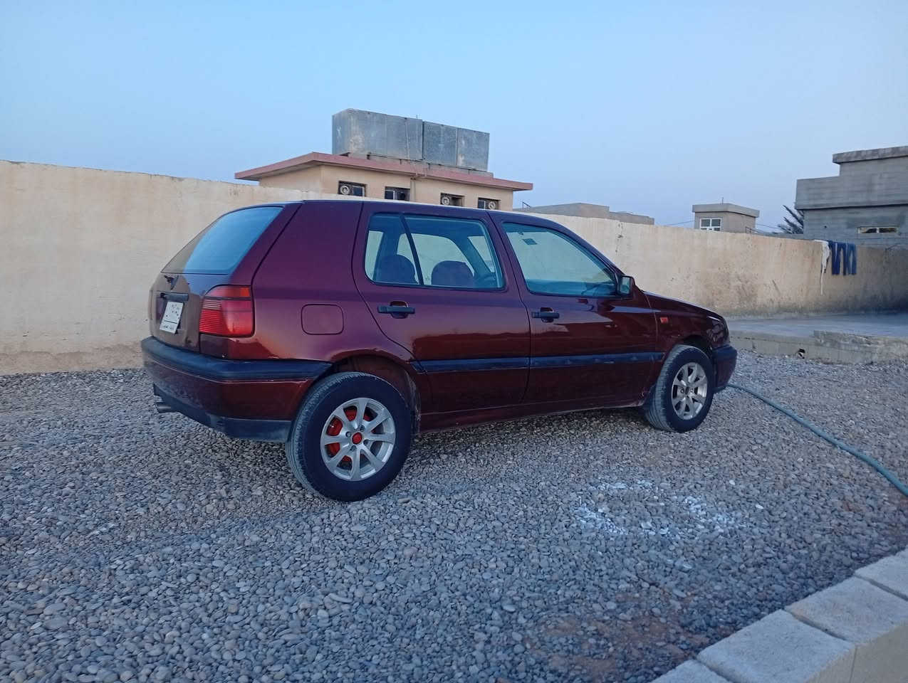 بسبب الوعود الكاذبة كولف نفخ 92للبيع
مشروع وطني كير عادي محرك صدر طخم تاير كله تمام 
سياره جاهزه من كلشي رقم كركوك 
تراي للسعوديه صبغ عام بدون أي ضربة 
السعر 37وبي مجال 
العنوان كركوك قضاء الحويجة 
***********
