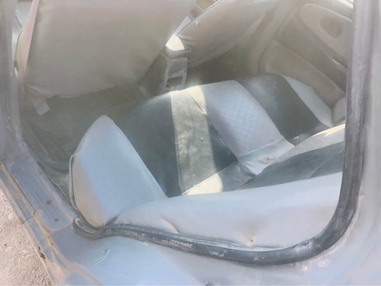 براتون حره موديل 2002 مكينه وكير خير من الله لا صرف ولا بخار شرط التحويل وكاله سنويه خضره منتهيه بل 2022  سعر  17 مكانه كركوك *********** كركوك, العراق
