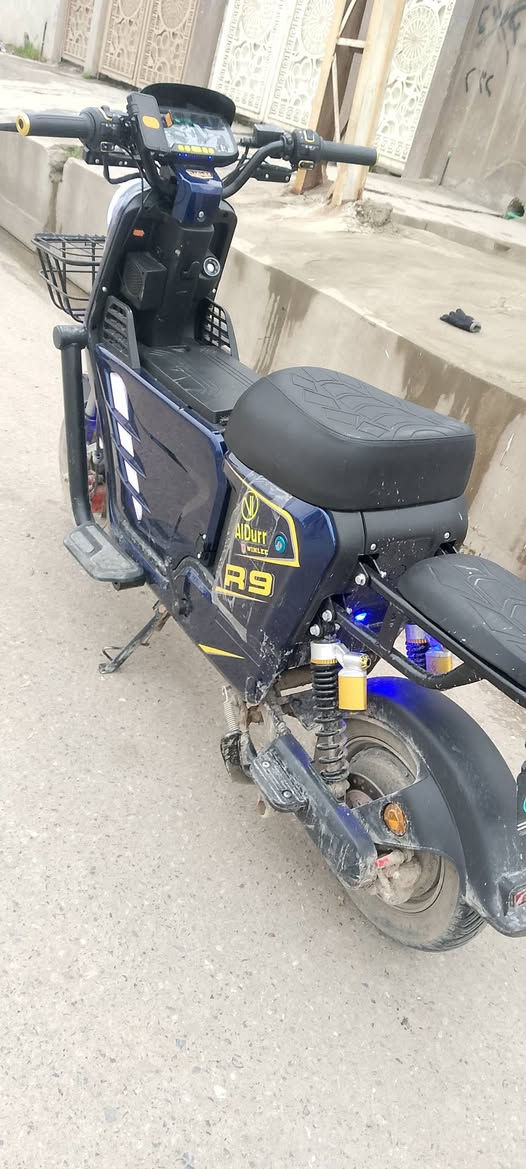 السلام عليكم ورحمه الله وبركاته هذا الماطور للبيع ار 9 استخدامه اسبوع واحد فقط الماطور بعد الجديد سعره 650 وفي مجال الاستفسار اكثر ام تصل ***********
