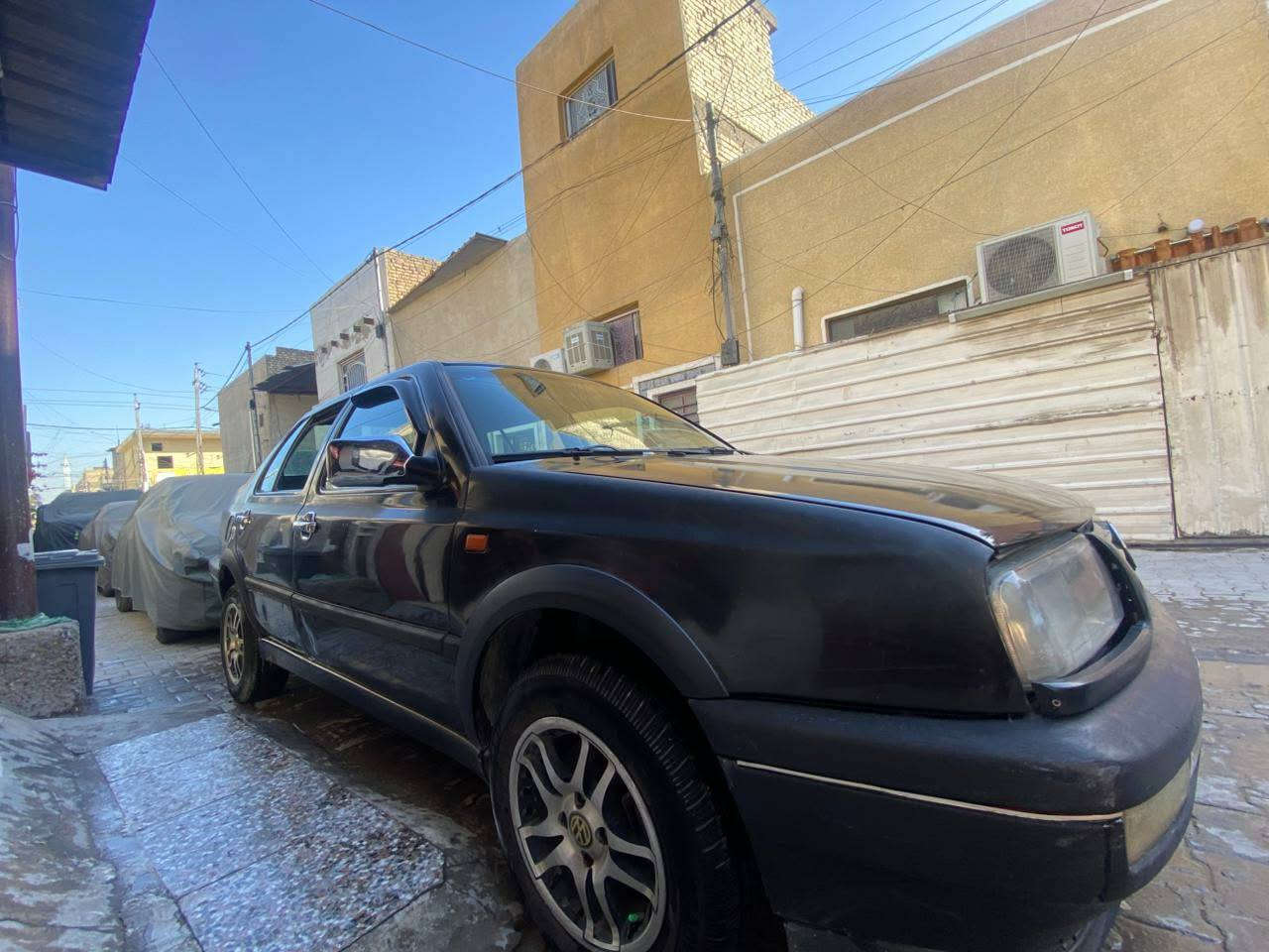 للبيع: كولف فينتو صالون بحالة جيدة 🔥
📍 الموقع: بغداد
📄 التسجيل: إنكليزي وباسمي

🔧 المواصفات:

الموديل: 1992

اللون: أسود (مصبوغة صبغ عام)

المحرك: 2000 

الكير: مكفول

💰 السعر: 34 ورقة (قابل للنقاش للجادين)

✨ ملاحظات:
السيارة نظيفة وتستاهل، مناسبة للي يدور على سيارة اقتصادية وعملية 👍

📞 للتواصل: ***********
