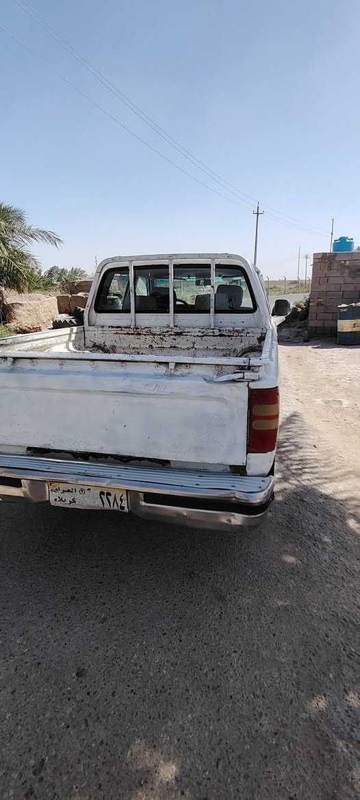 السلا عليكم
للبيع دير موديل ٢٠٠٦ نظيفه جاهزة كهربائيات تخم تاير محرك مكفول بيهة رقم بس  ما اتعهد بالمداور للاستفسار الاتصال على ***********
