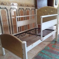 جرباية وسط نظيفة سعرة 100 وبيه مجال ميز بلازمة نظيف سعرة 55 وبي مجال ن...