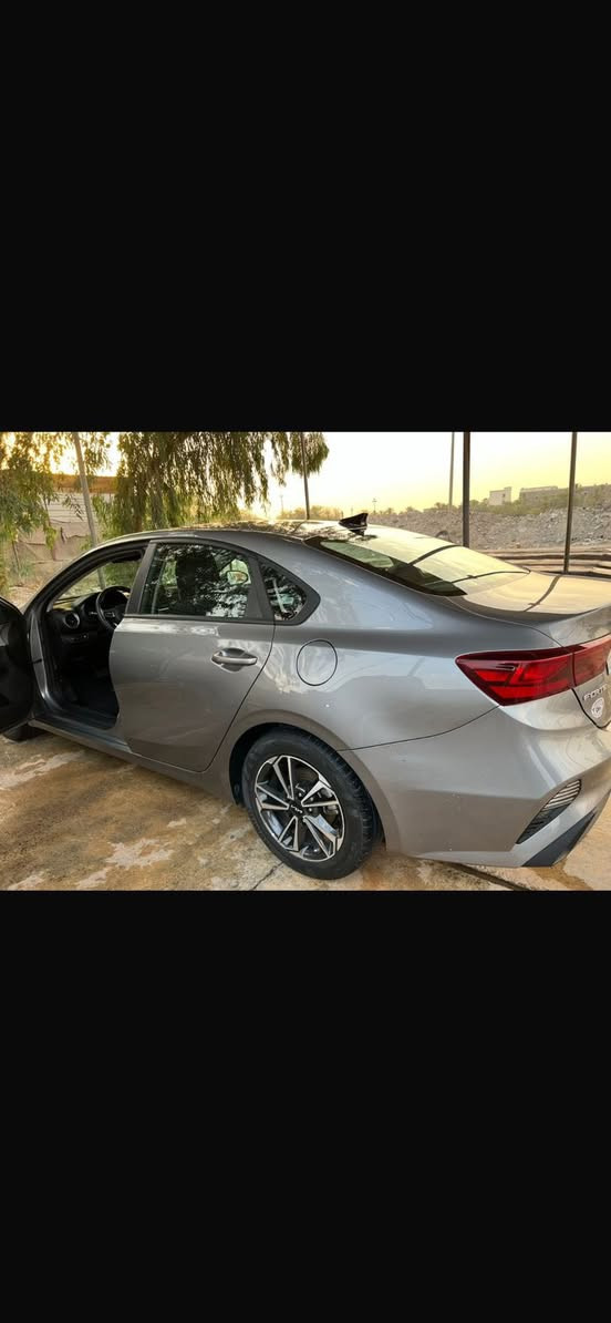 فورتي 24
كير محرك كله شرط
محرك2000 دوش
صور الضرر كدامك فقط جاملغ تبديل 
مكانها سامراء 
145$ بيها مجال 
***********
