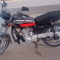 موطور ايراني للبيع موديل 21لا مرقم ولا مكمرك نضيف ما ناقصه كلشي سعر 45...