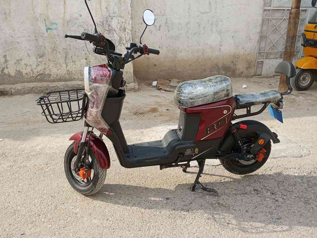 يوجد دراجات شحن الريان R9
موديل ٢٥

بطاريات كبار

اشاير يمين يسار

البطاريات ٣٢ امبير

نضام ال R

والريان غني عن التعريف

السعر ٤٧٥ الوحده

العنوان بغداد المحموديه


**إذا كنت صاحب هذا الإعلان وتريد حذفه لأي سبب، رجاءا أرسل رسالة إلى الدعم الفني**