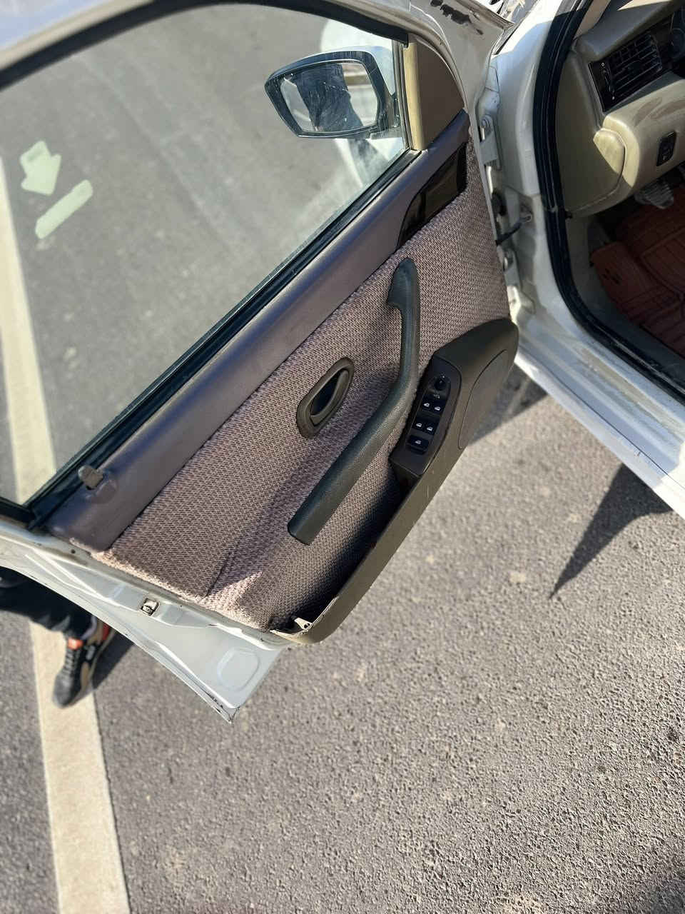 سمند سورن 2012
رقم بابل الماني 
 تبريد شغال 
كير ومكينه وحداديه كفاله 
السياره كفاله ما عدا بارد صغير اباب السايق 
سنويه 2026 ومداور ثاني يوم

موصفات: 
كشنات كهرباء 
اشاره بالمري 
تحكم بالمري 
جنطه كهرباء 

مستعجل على بيعتها وما متواجد على الفيس 
رقم ابو السياره ***********/***********
مكان السياره كربلاء
