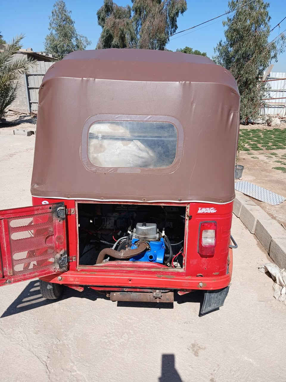 2018
كلش نضيفه وجاهزه الشارع كبل كهربايات جديده 

محرك مجفت جديد كلشي مابيه نقص وراق كامله 
السعر ٣٠٠٠ وبيه شويه مجال 
المكان بغداد 
***********
