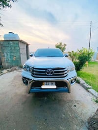 هايلوكس SR5 • ٢٠١٩ • رقم بغداد