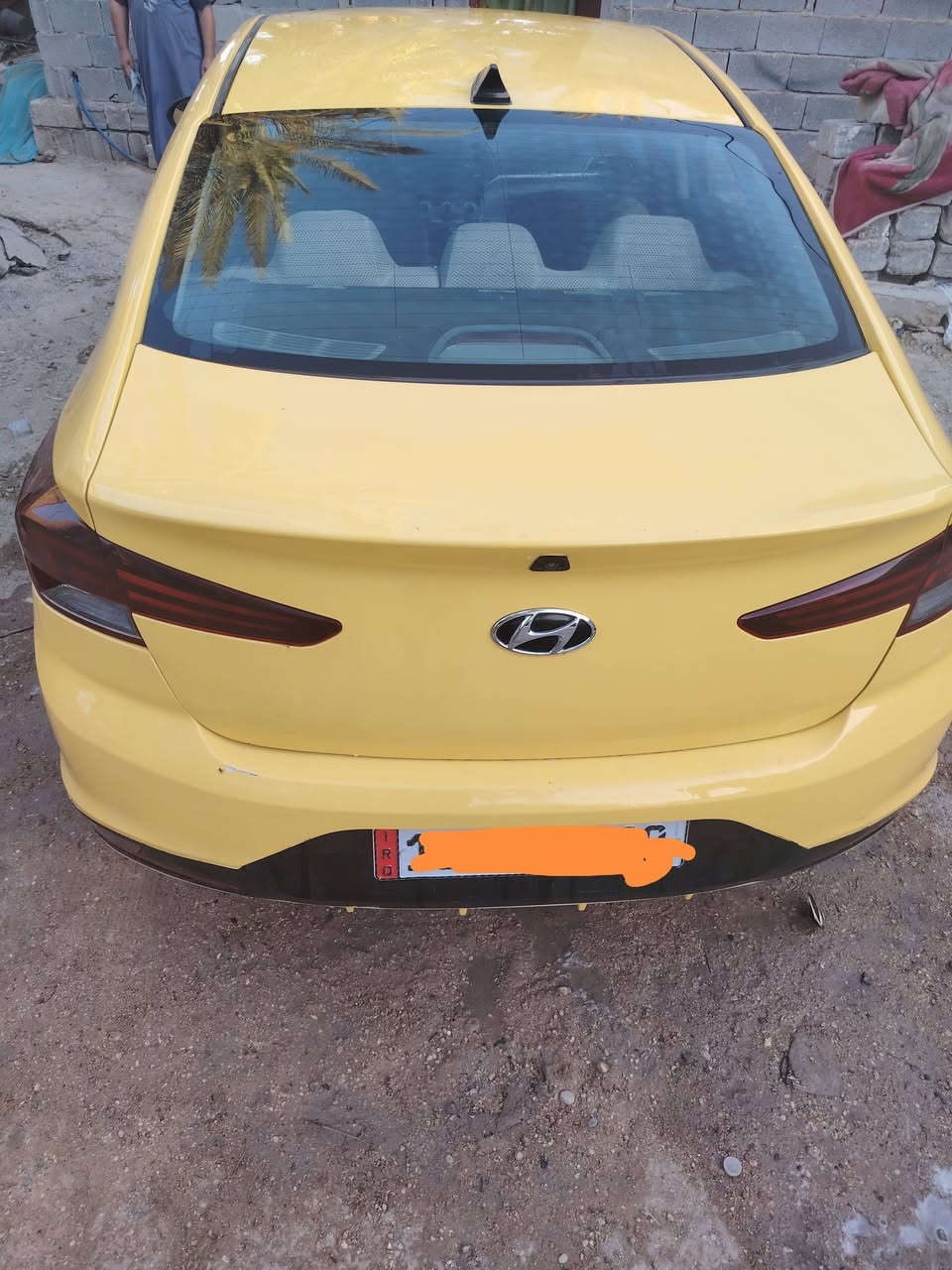 السلام عليكم النترا 2019 رقم بغداد السعر 120 وبيهه مجال مكانه كربلاء 
مكلف بالنشر رقم صاحب السيارة ***********
