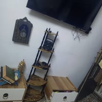 كنب ١٠ مقاعد • شاشة ٦٥ • طباخ ومفرغة
