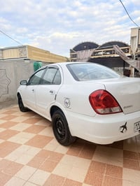 نيسان صني ياباني للبيع  موديل 2010 سياره نضيفه وكلش حلوه نصبتهه  تبريد...