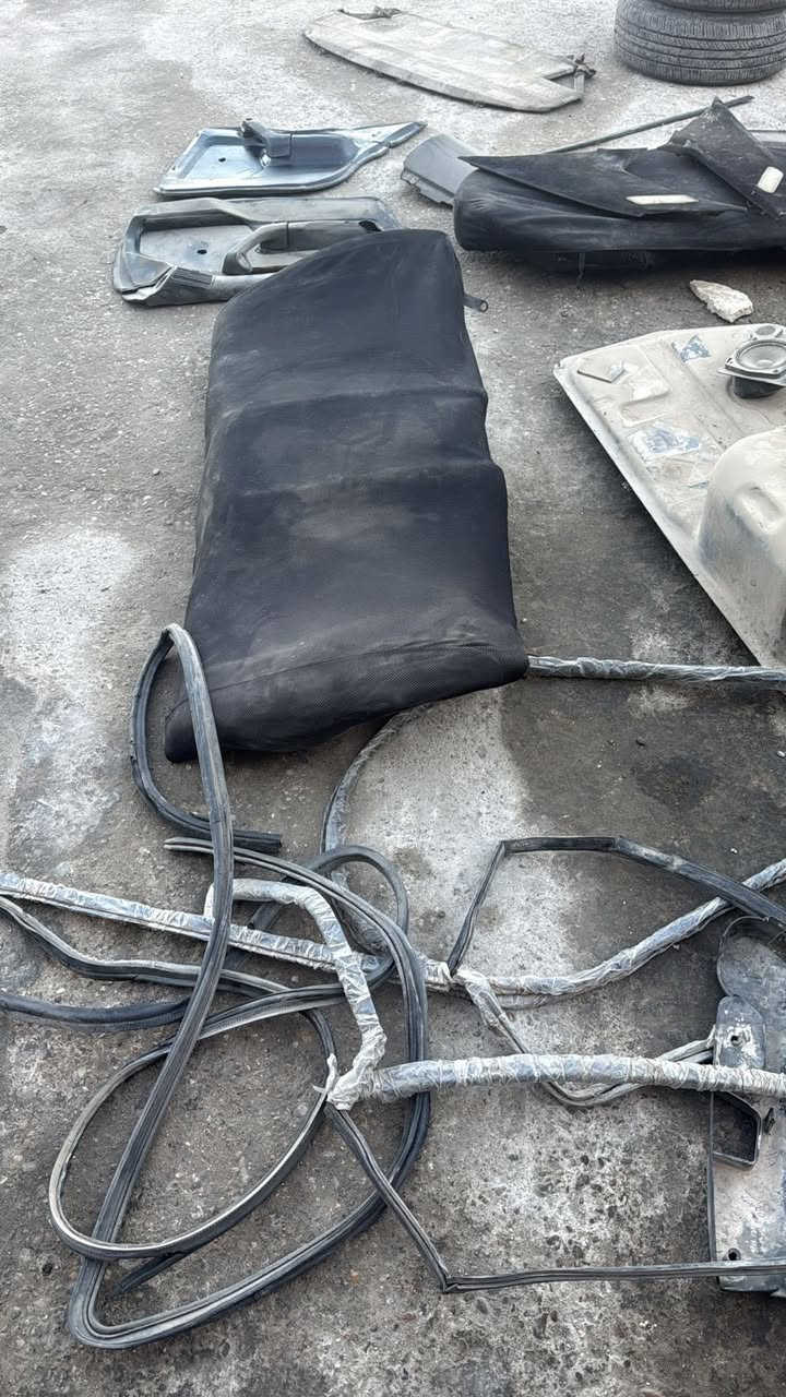 سلام عليكم شنو تريد ل 525 موجود من داخل تنته تانكي بنزين  جديدة أبواب جاملغات دشبول صدر لايتات بكلايت اكسل ب انسب الأسعار متواجد اتصال او واتس اب عنوان الشرطة الرابعة ***********
