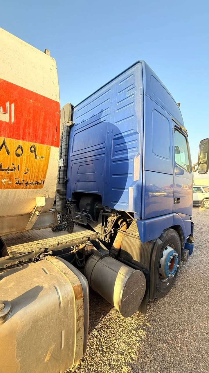 السلام عليكم 
فولفو دكتوره
موديل 2000 
حجم 420 
كير 3*3
رقم أنبار مربوطه صهريج
تانكي مصلاوي 3 محاور دبل تاير
دناكير صيني
سياره جاهزه للشغل 
بيها طوناج وجي بي اس 
السعر :175$ ورقه 
العنوان : الفلوجه / معرض الرشيد 
للاستفسار :*********** او مراسله الصفحه
