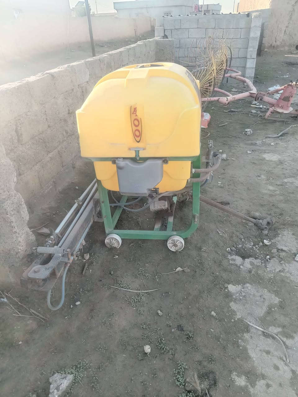 السلام عليكم  للبيع في مخمور *********** ***********
