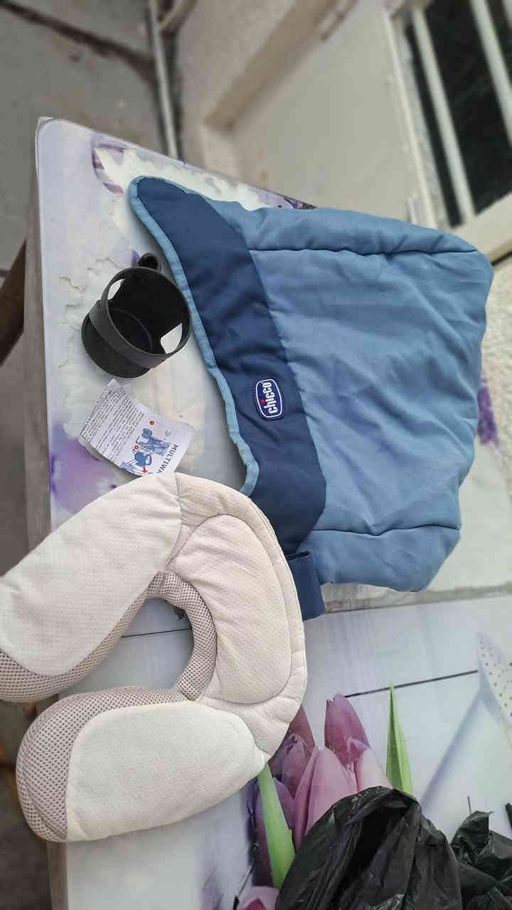 السلام عليكم عربانة ماركة جيكو الاصلية ام العوجية وتصير منام للبيع السعر ب١٢٥ وبيها مجال اي ضرر مابيها العرابانة نظيفة جدا استعمال قليل تكفي حتى عمر ٥ سنوات المكان حي الجامعة ***********ابو رند
