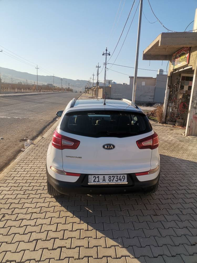 کیا سپۆرتاج مۆدێل 2011 کلین تایلتڵ بێ بۆیاخ بێ تەقەو ڕەقە ماڵی دۆستە سنەوی و ژینگەی تا  2030نوێیە. 
مواسەفات فولە پانۆراما و abs ئاوێنە شفت زۆری تر 
تێبینی : سەودا دەکەم بەو سەیارەیەی بە دڵم بێ
*********** كويسينجاك, أربيل
