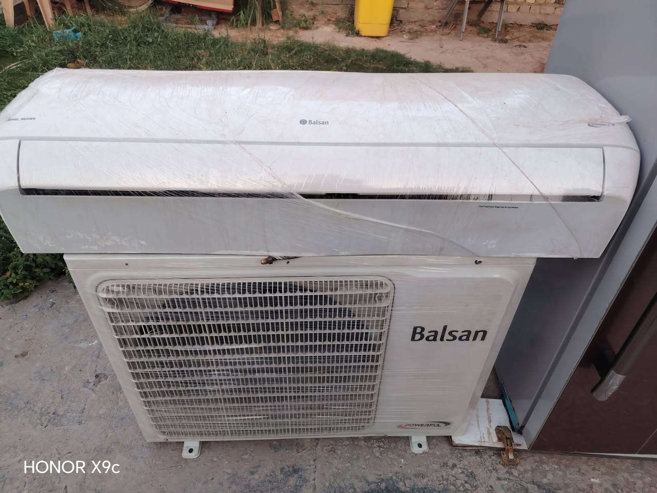 سلام عليكم
كاونتر ارضي سعره 100 
مبرده نضيفه كلش سعره 110 
سبلت Balsan طنين سعره 500 
***********
