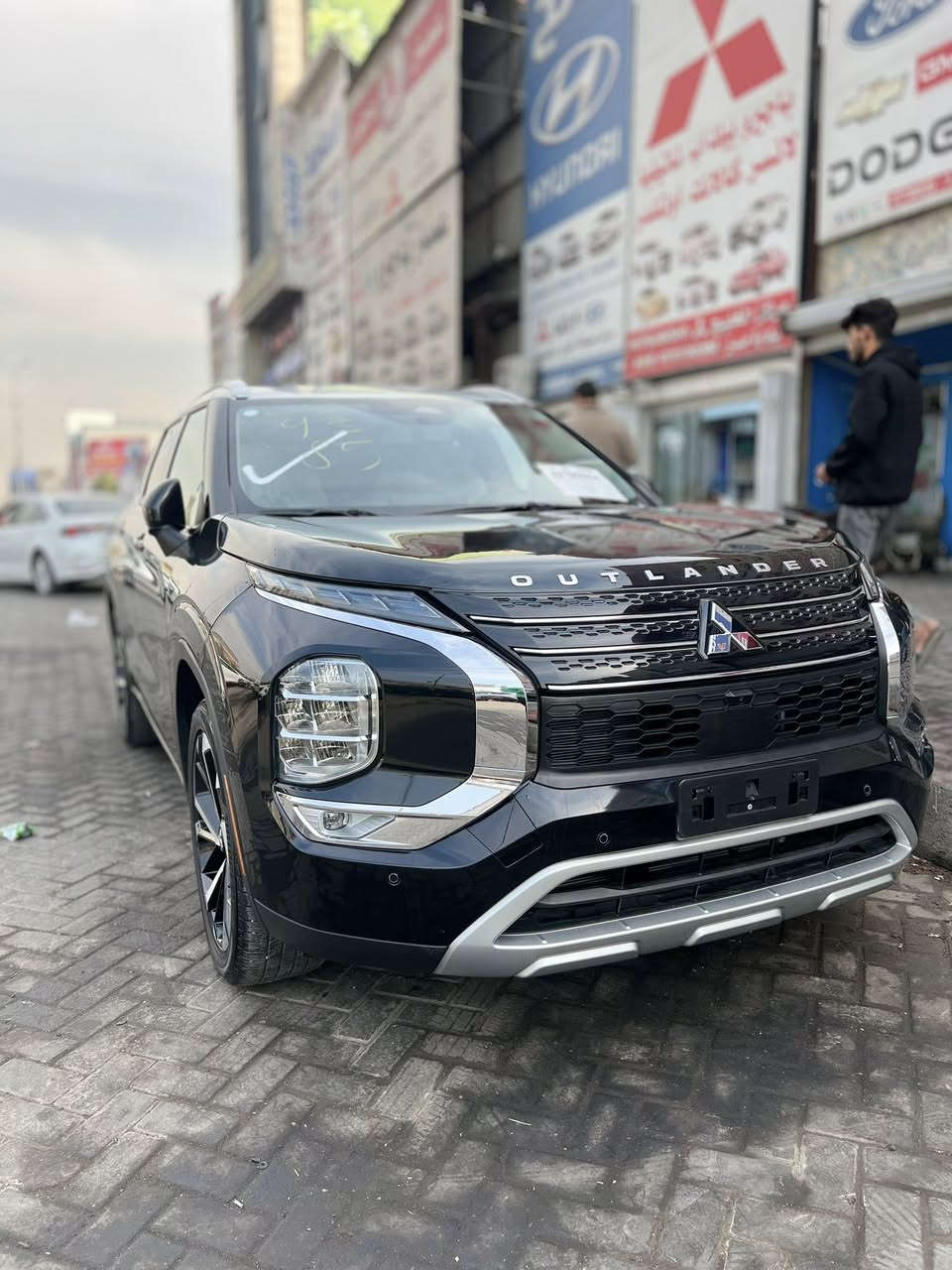 للبيع ميتسوبيشي أوتلاندر SEL فول موصفات 
تو كلر 
موديل 2024، سيارة 
بدون رقم تترقم أي محافظة 
دفع رباعي
ماشيه 18،000ميل
امريكي صوره حادث على وتساب 
اي استفسار رقم صاحب السيارة 
هاتف 📞 ***********
