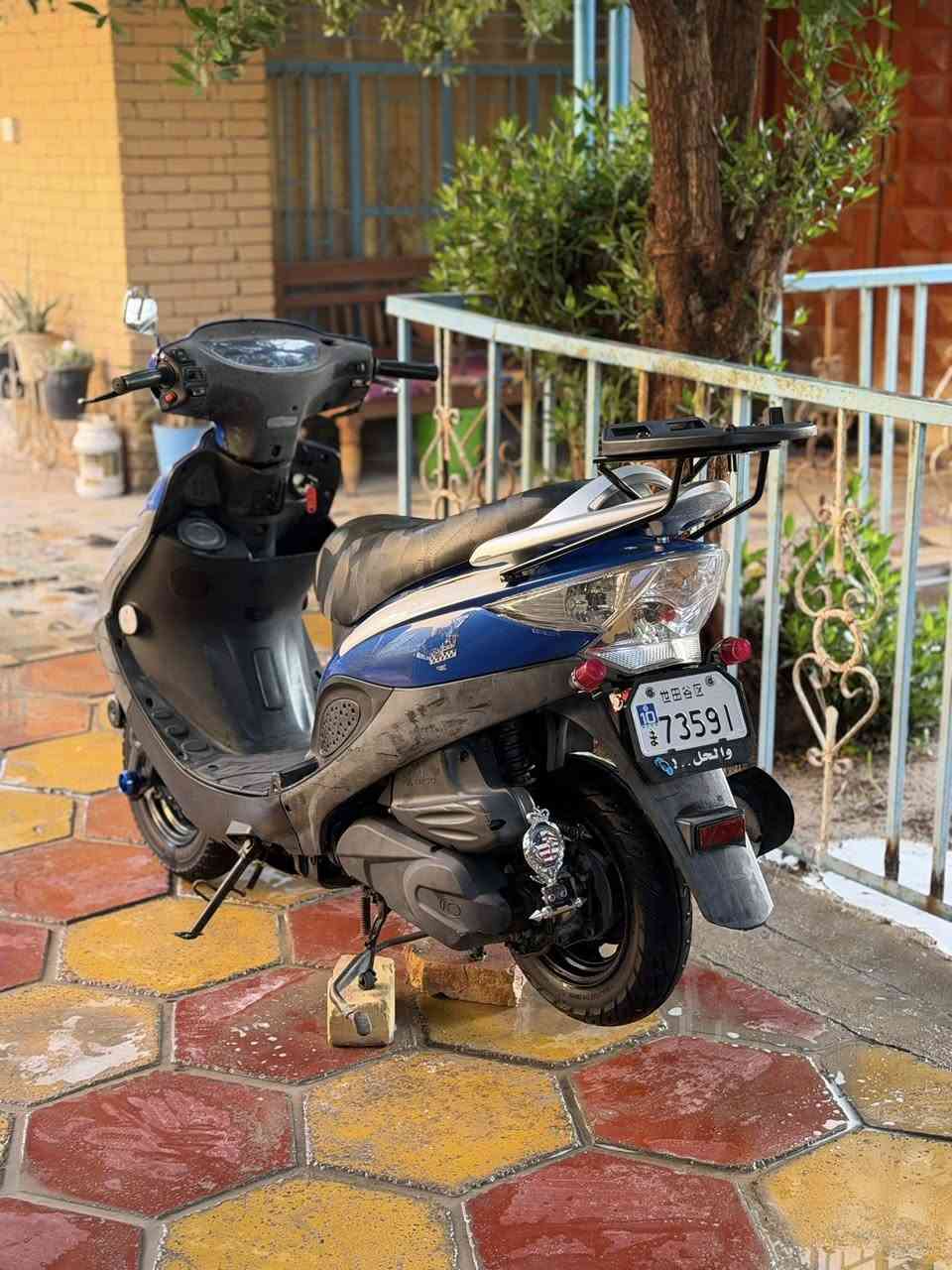 السلام عليكم دراجه V2 للبيع مكينه 150 شلعه ومعدل تريد غراض تريد بدون غراض  مكاني قضاء الشطرة ***********
