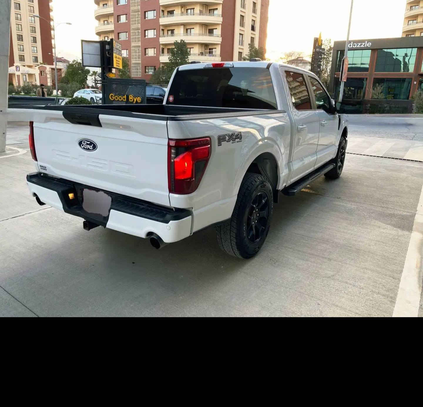 فورد اف 150موديل2024 سبىSTX يه ك پارچەى سبوغه بس چاملغ لاى سايق .4×4 جام كاره با..كاميراى دواوه..حساس.ديارى كردنى خيراى..لايتى پيشو پشت ليد..رادار..شاشه گه وره.. كيچ ديجيتال.. گيرله سوكان...***********...*********** كركوك, العراق
