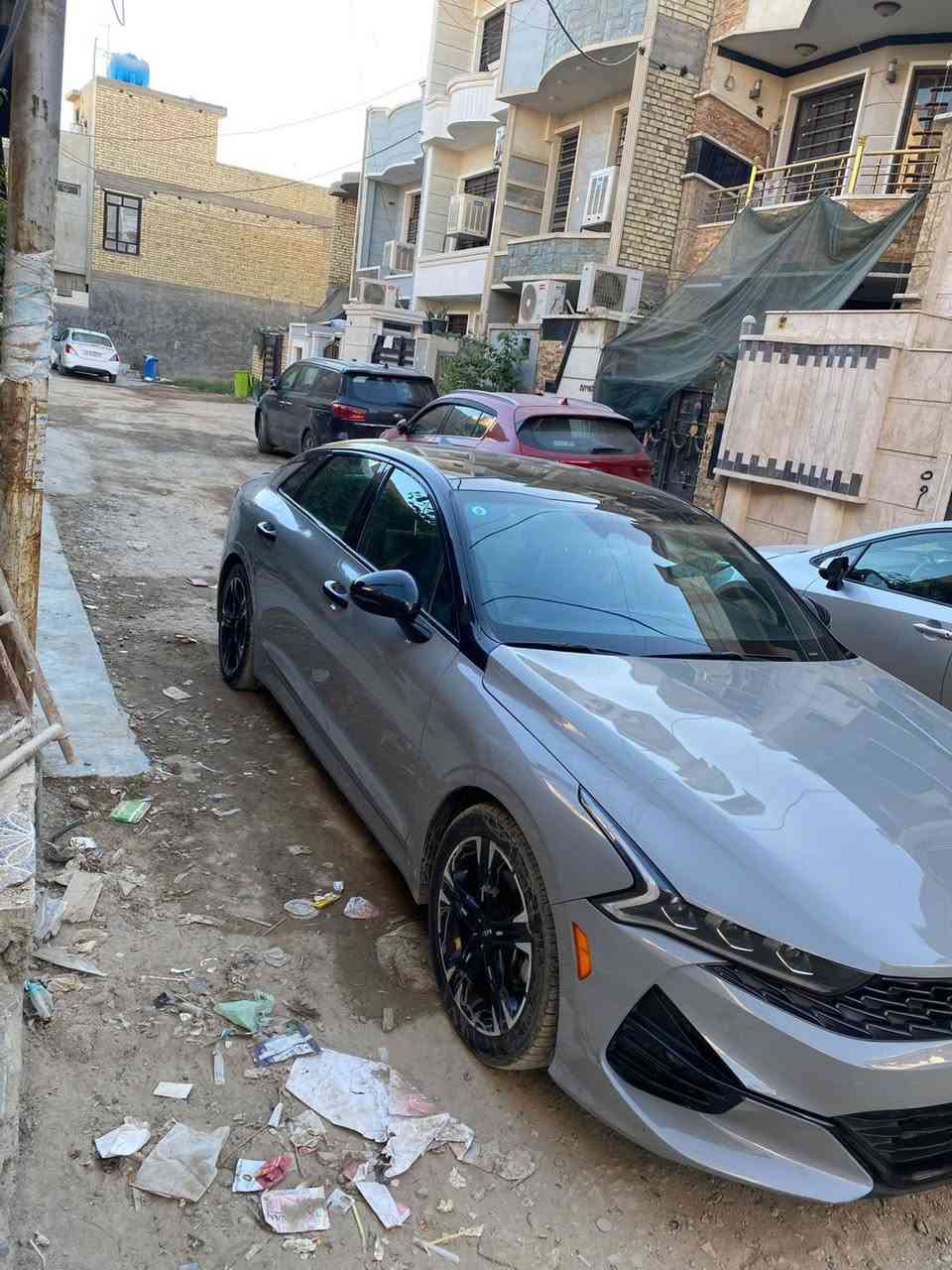 السلام عليكم k5 2024 جيتي لاين فول مواصفات فتحه كشنات جلد تحكمات استيرن قياده ذاتيه تحديد مسار رادار أمام وخلفي وجانبي سياره بيها هواي مواصفات وهيه مواصفات جيتي لاين معروفه  ماشيه 25 بدون ايرباك وبدون دواخل سياره وصور لحادث منشوره يمك عنوان لسياره بغداد الرقم ***********
