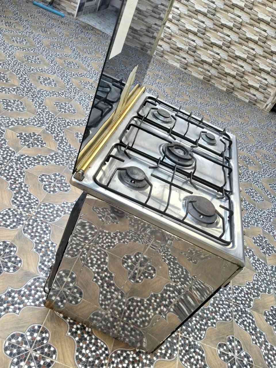 طباخ يونر  فرسال مصري 
نضيف جداً 
مكان الرفاعي 
وات ساب ***********
