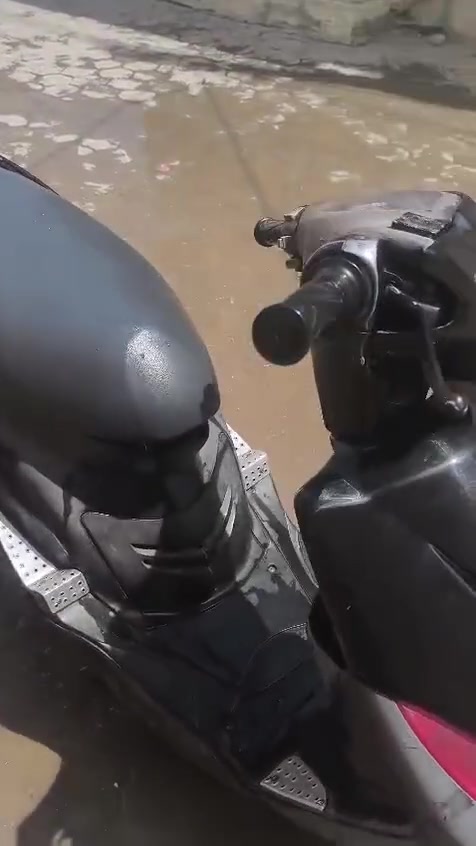دراجه ماكس عدله بوشه 49 بلاديه سلف هندر 
مفتوحه مره وحده..  سعر 450 و بيه مجال حك الجيه مكاني نجف ب قرب ملعب النجف الدولي متواجد فقط ع رقم ***********
