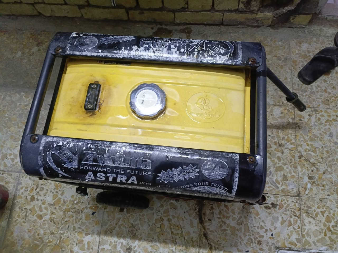 نضيفة جدآ سلف هندر نقص باتري 150 قفل  ‏‪***********‬‏ الشعب
