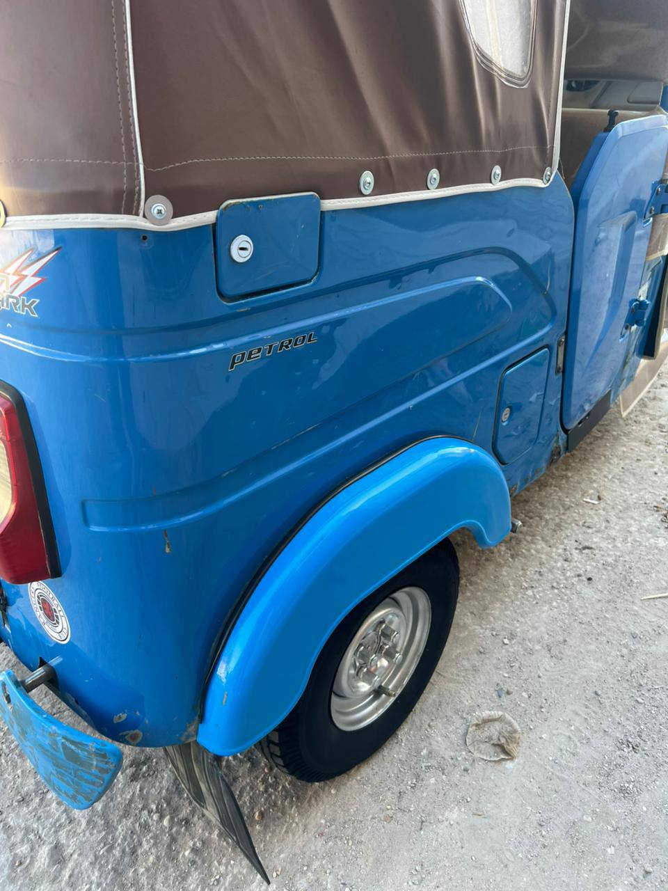 سلام عليكم تكتك موديل 2022 شهر 5تكتك مكفوله بيه بارد يم بكلايت فقط مكينه مجفته شركه السعر7300وبيه مجال  //***********
