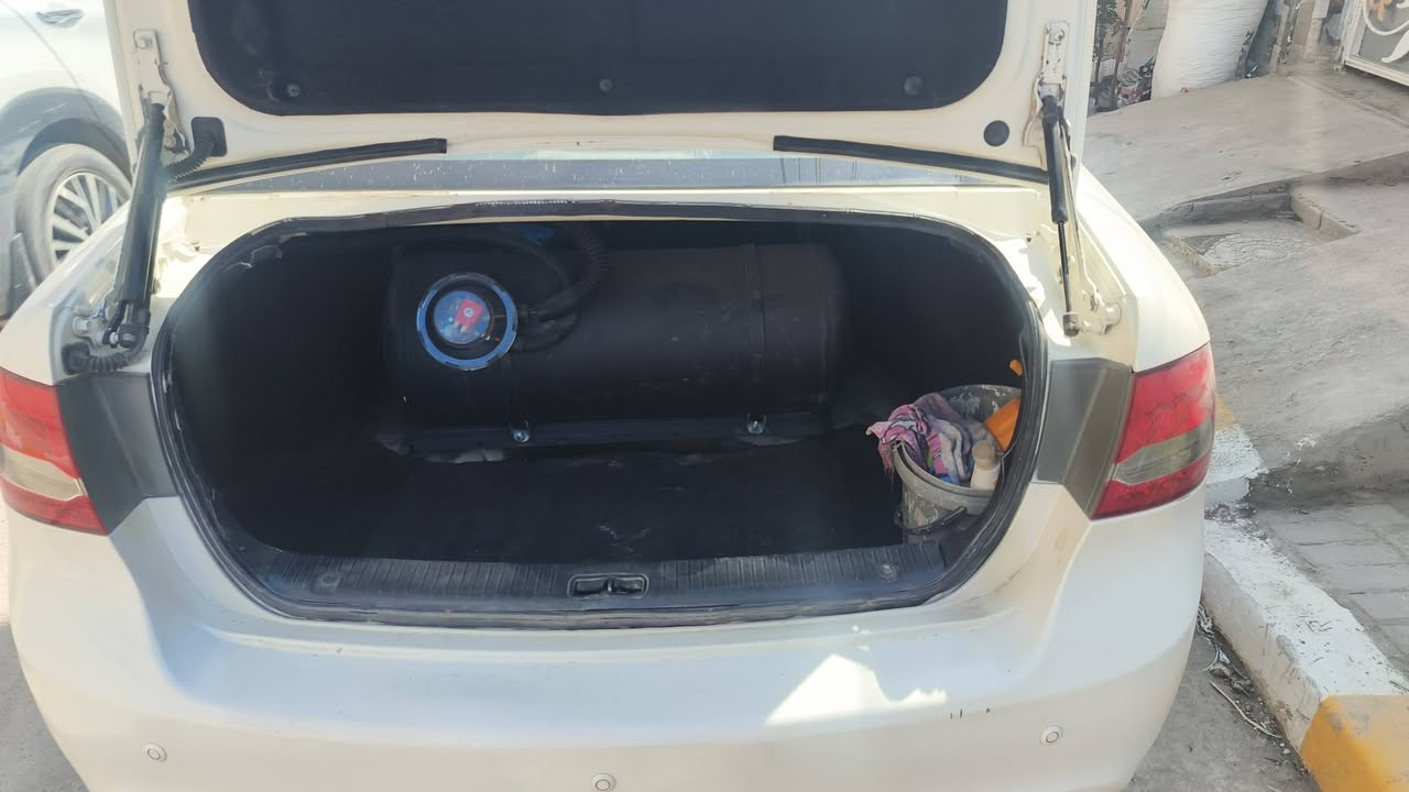 كيا اوبتما لوتز فول بصمه فتحه لون ابيض صدفي كفالة عدا داير خلفي محرك كير حداديه جديده تبريد ثلج اربيل الماني تحويل وكاله السعر ١٠٥ مكاني ديوانين
مابايل ***********  السياره غاز بانزين
