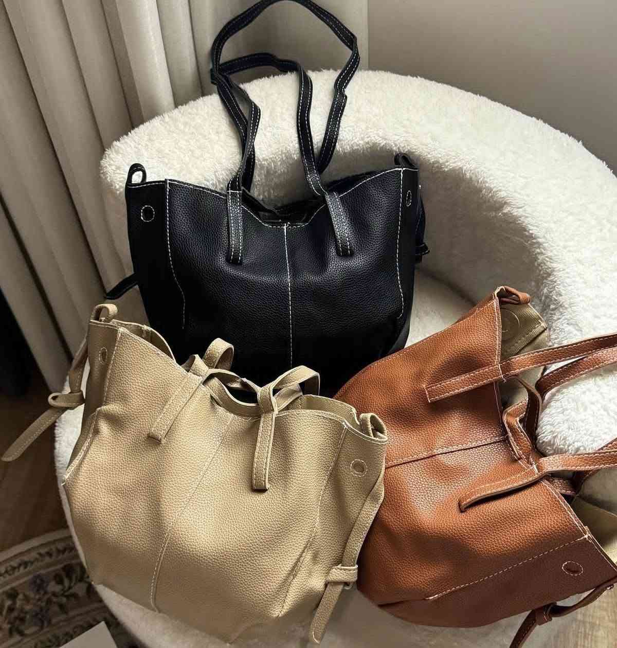 جنط جلد قطعه 5 الف كل 6 قطع قطعه هديه توصيل رفاعي الف للحجز مراسله خاص 🎁🎁🎁


**إذا كنت صاحب هذا الإعلان وتريد حذفه لأي سبب، رجاءا أرسل رسالة إلى الدعم الفني**