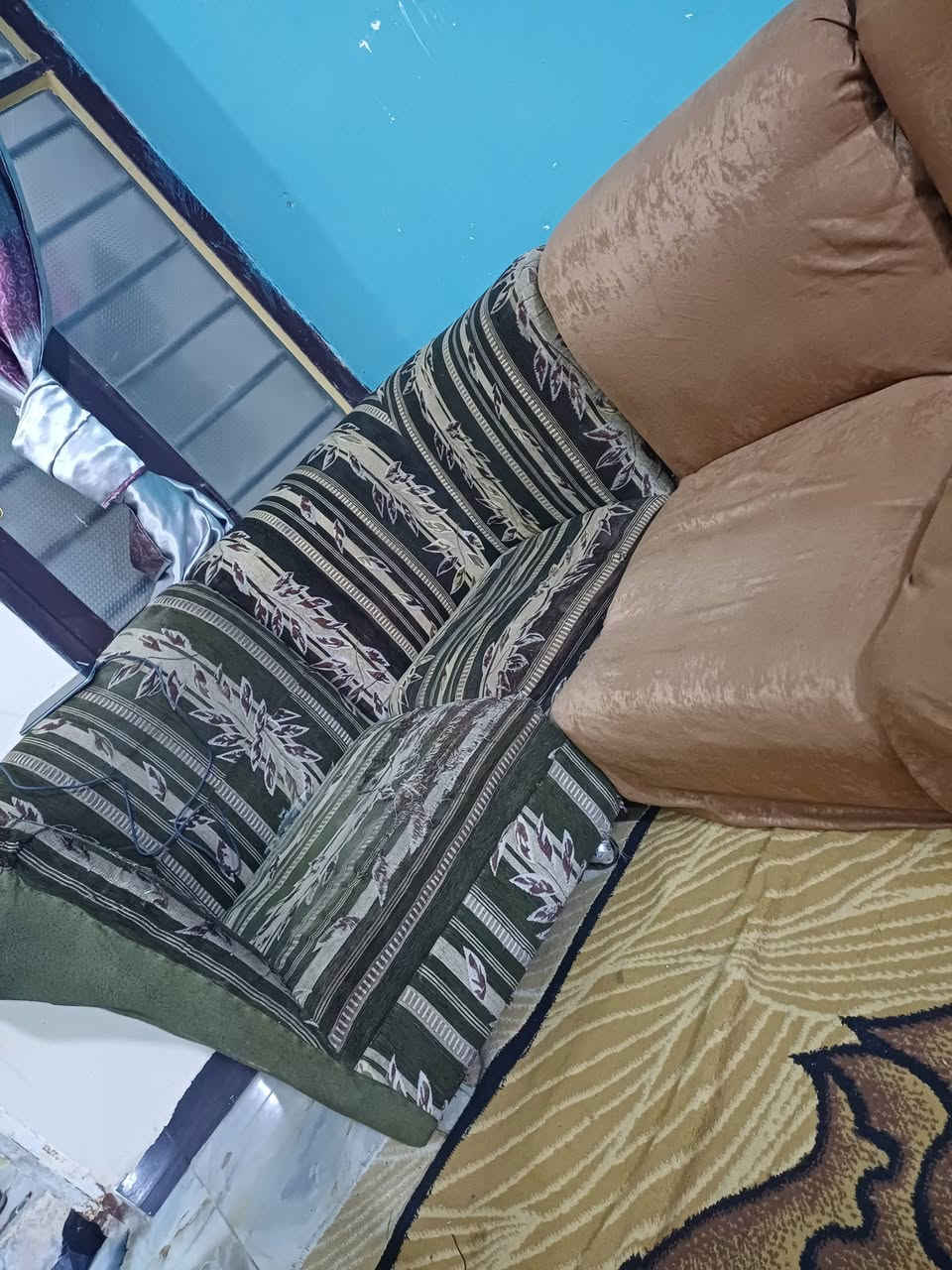 ٣ كراسي قنفات للبيع ٢٥ مكانهن الحلة واراوسهن ميز طعام بلاستك وكراسي


**إذا كنت صاحب هذا الإعلان وتريد حذفه لأي سبب، رجاءا أرسل رسالة إلى الدعم الفني**