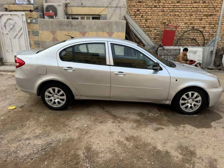 سلام عليكم براتون بيرسونه موديل٢٠١٣ رقم بغداد سياره مصبوغه حزام للجماليه كير اتوماتيك بيه نواقص بسيطه نصبته حلوه السعر ٦٠وبيه مجال 
رقم *********** تفاصيل راسل
